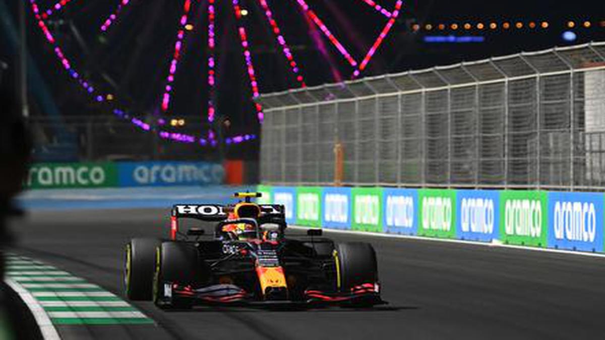 Closing speeds at Jeddah approaching 'danger zone' says Hamilton