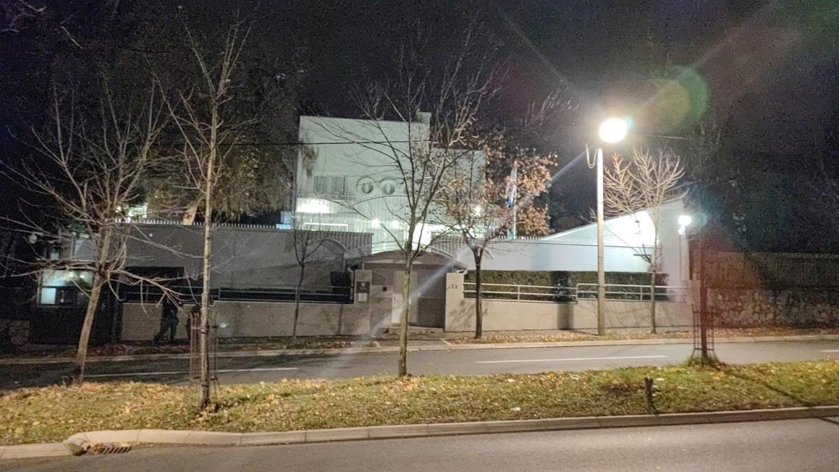 Attacker injures police officer guarding Israel’s embassy in Serbia before being shot dead