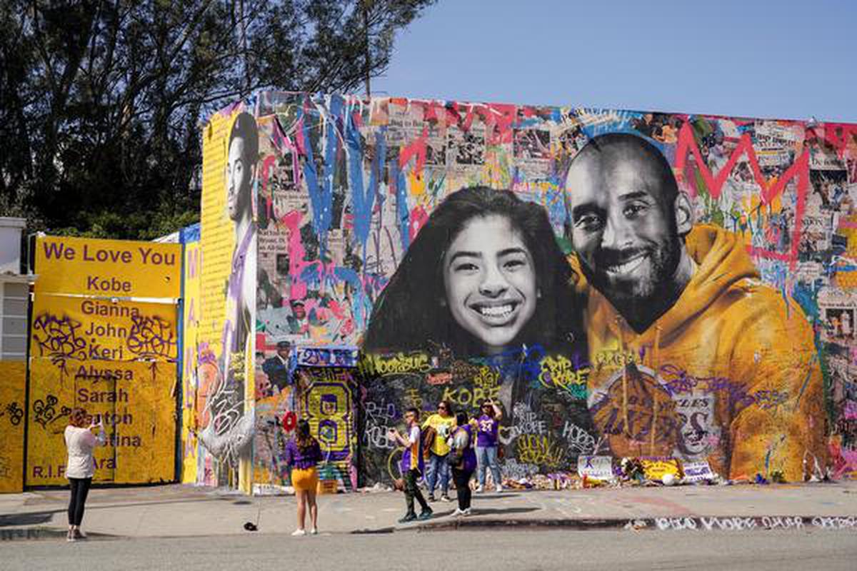 Kobe Bryant cement handprints, Lakers uniforms and other memorabilia going  up for auction