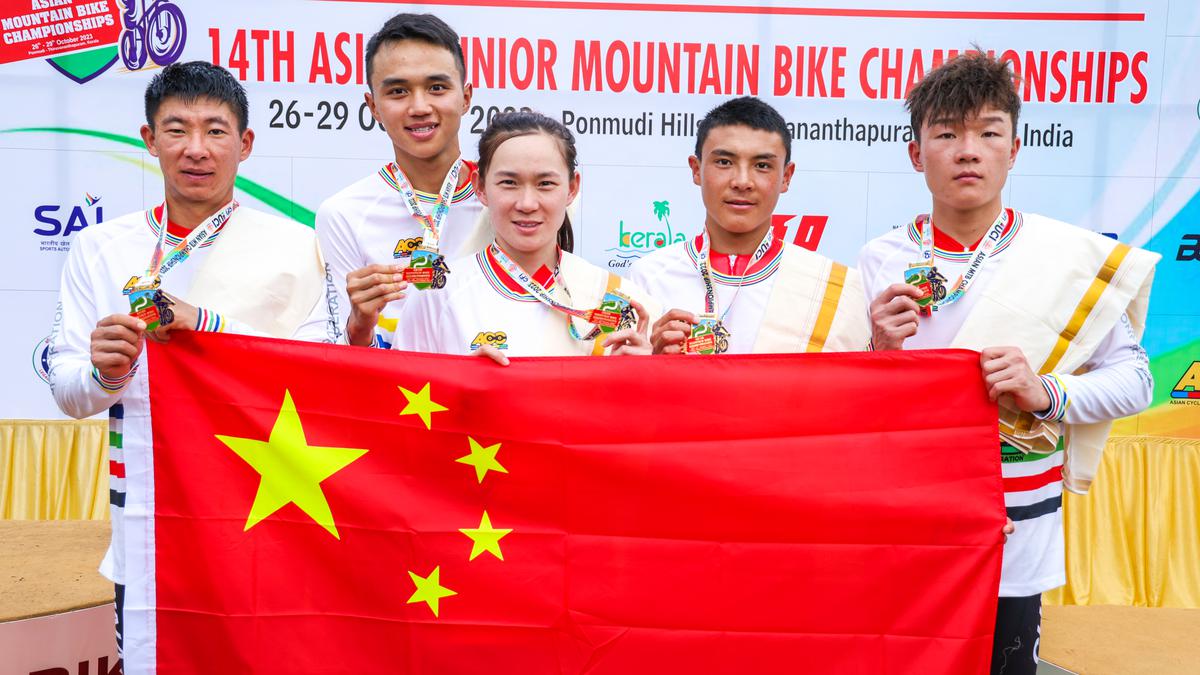 China edges out Japan for cross-country relay gold