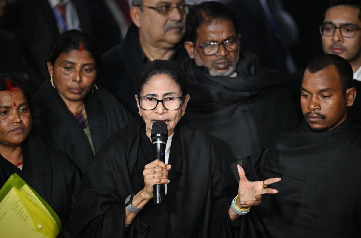 CEC insulted and humiliated us during meeting: Mamata Banerjee - The Hindu