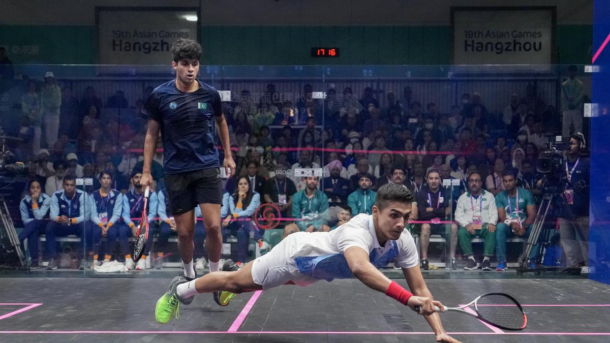 Hangzhou Asian Games | India upstages Pakistan to win gold in men's team squash