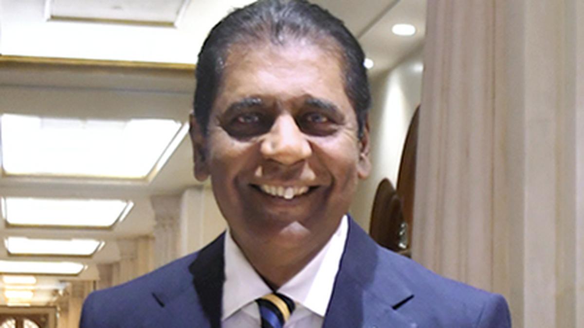 Vijay Amritraj — star of the night time and toast of the gathering