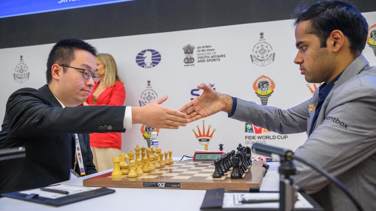Arjun Erigaisi and R. Praggnanandhaa keep India in contention at FIDE Chess World Cup 2025