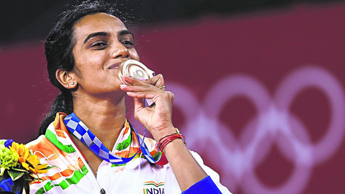 Tokyo Olympics | Badminton ace P.V. Sindhu becomes first Indian ...