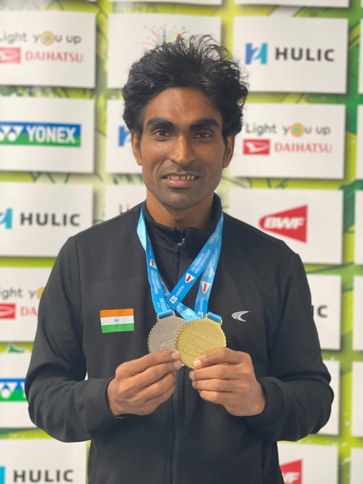 Pramod Bhagat and Manisha win gold