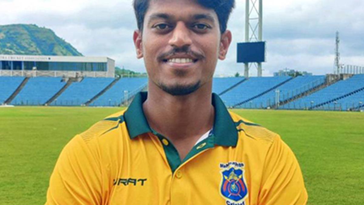 Work smart and focus on consistency: Dhoni to Ramakrishna Ghosh Work smart and focus on consistency: Dhoni to Ramakrishna Ghosh