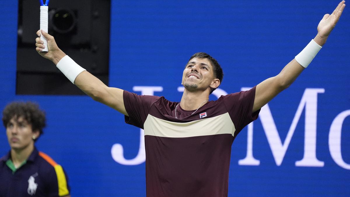 U.S. Open tennis: Defending champion Novak Djokovic shocked, one night after Carlos Alcaraz lost