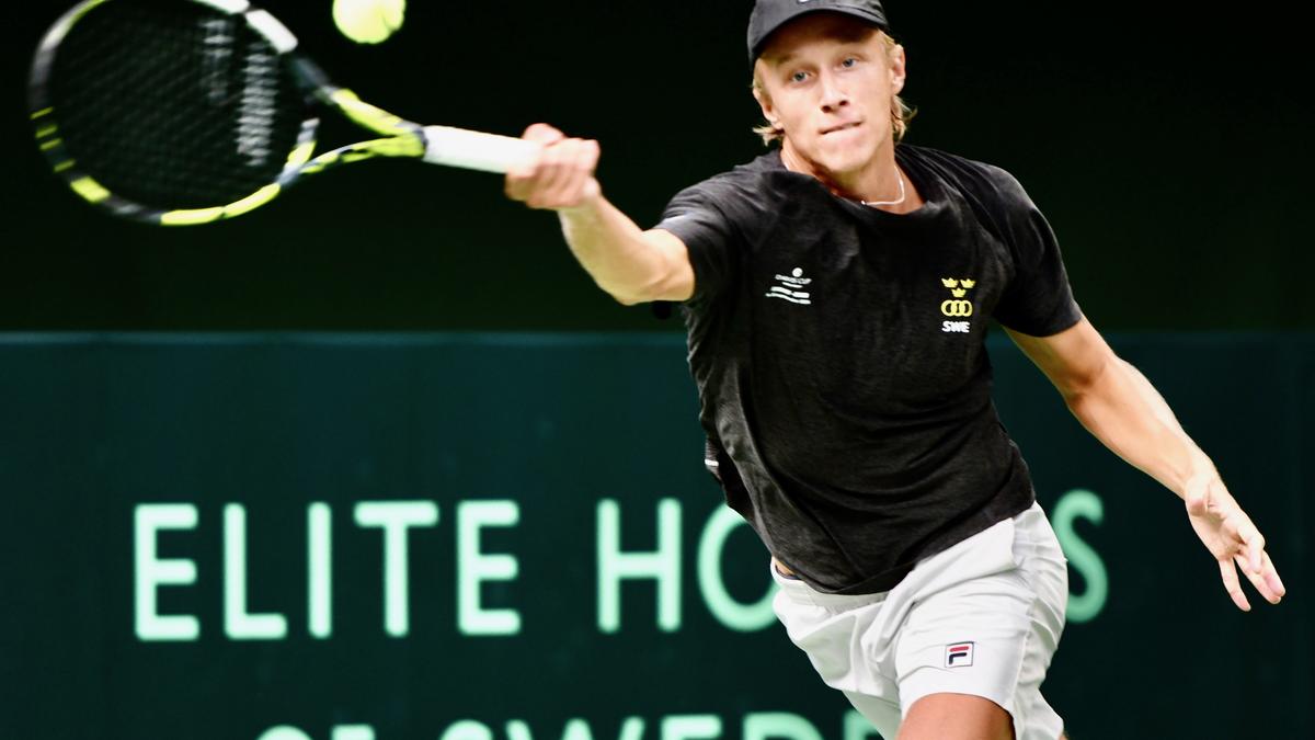 Sweden rides on Ymer and Borg’s facile victories