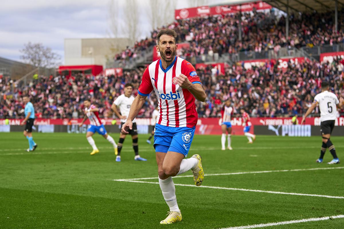 Making it count: Players looking to make the most of second chances, such as Espanyol veteran striker Cristhian Stuani, have flourished at Girona. | Photo credit: Getty Images