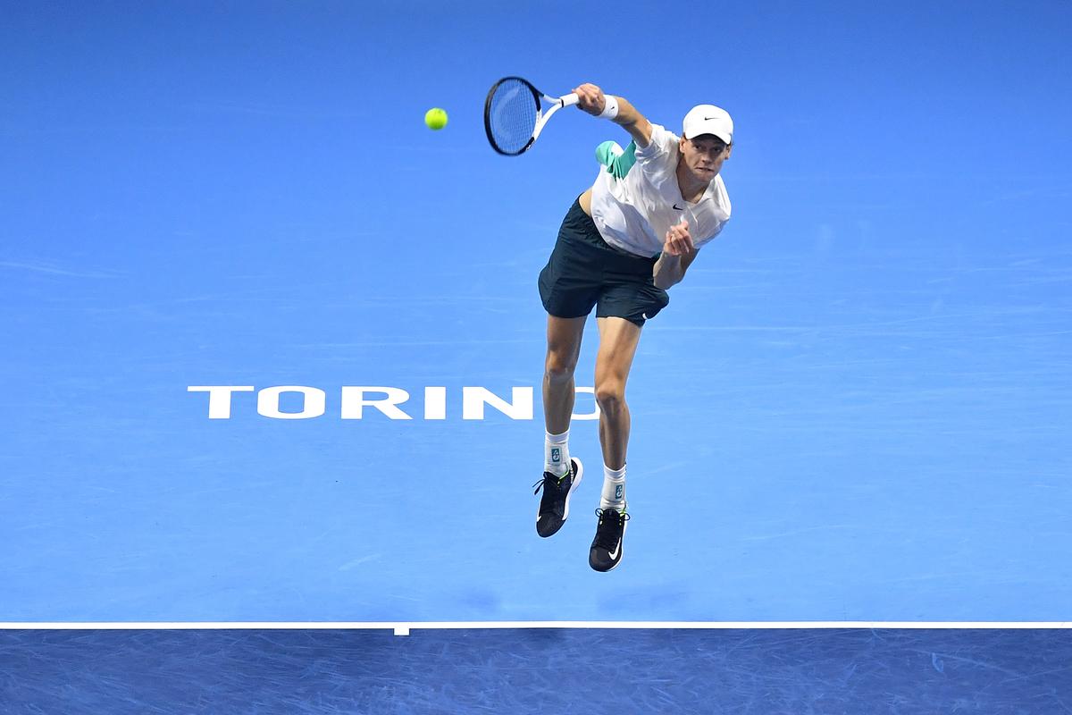 Strengthening his arsenal: Sinner has worked on his serve so he can better harness his 6’2” frame. A modification in his service motion last season has made his opening shot more lethal and effective. | Photo credit: Getty Images