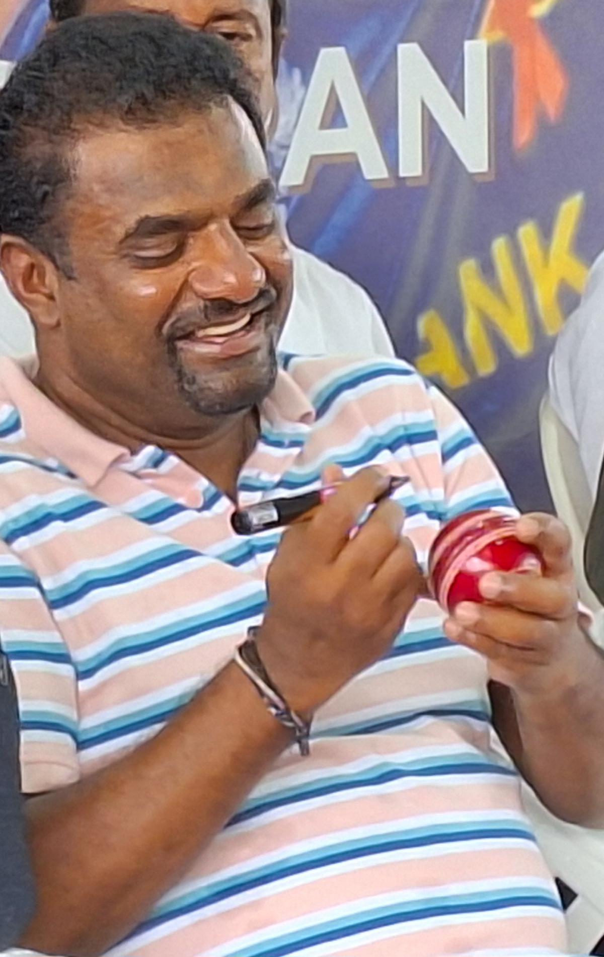 Muttiah Muralitharan gives fans something to remember in Kochi on Sunday. Photo: Stan Rayan Muttiah Muralitharan gives fans something to remember in Kochi on Sunday. Photo: Stan Rayan