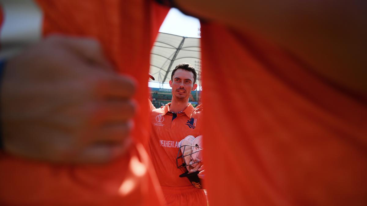 Scott Edwards: the selfless keeper of the Oranje flame
Premium