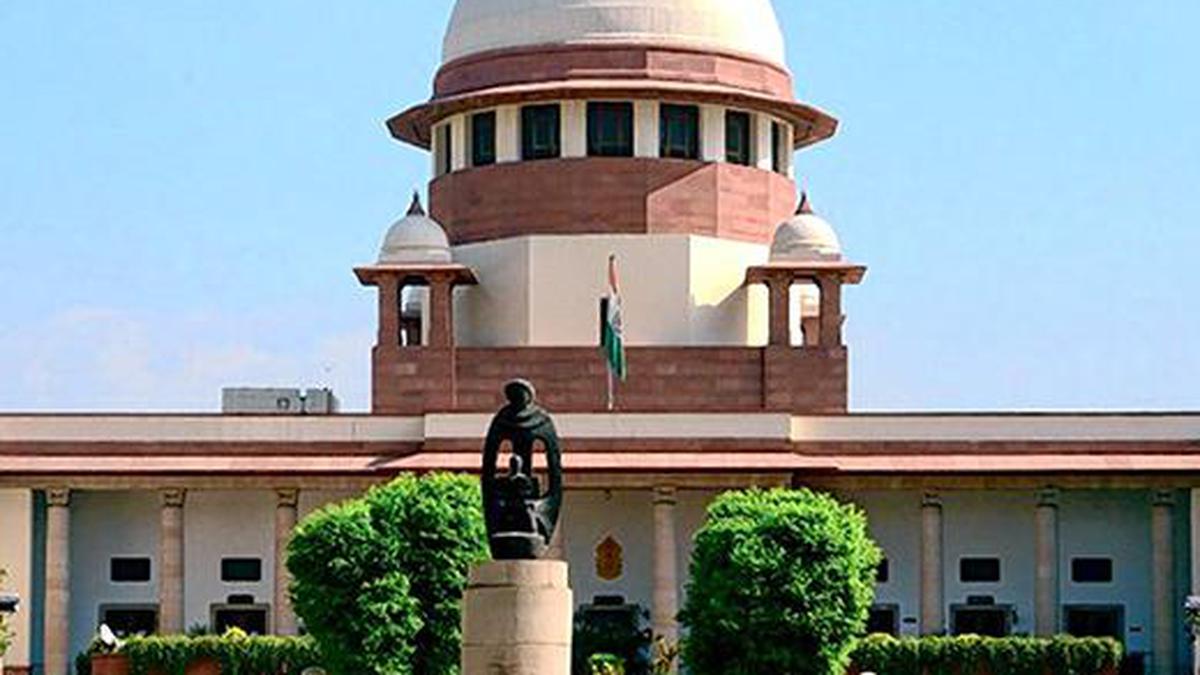 Bengal violence | Supreme Court issues notice to Centre