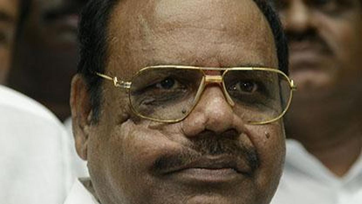 Tamil Nadu Speaker disqualifies 18 dissident AIADMK MLAs The Hindu