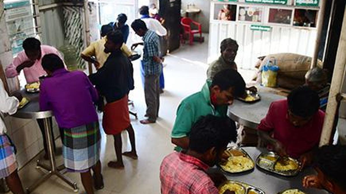 From Indira Rasois to Amma Unavagams: Why does urban India need government canteens? | In Focus podcast