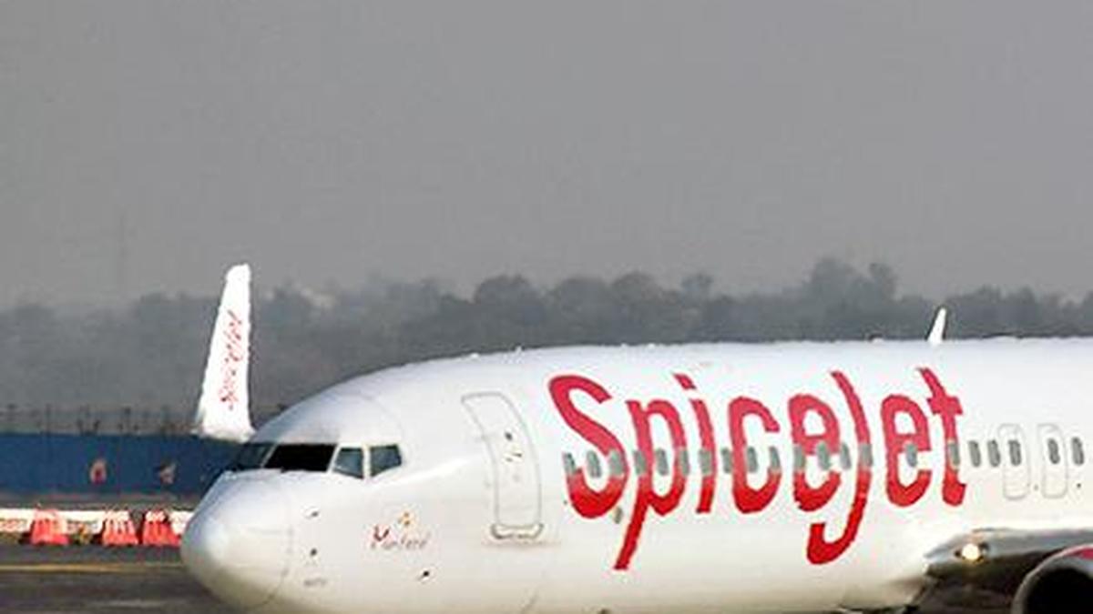 SpiceJet passengers made to wait in flight for an hour without AC amid extreme heat in Delhi