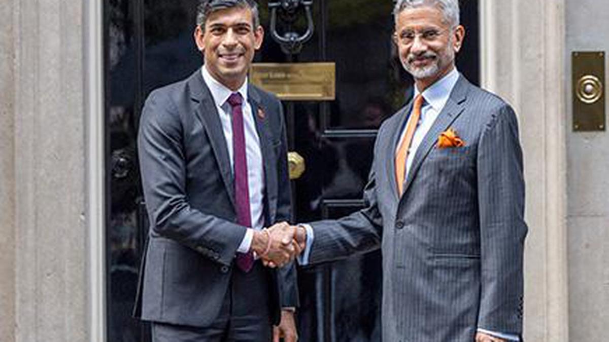 Jaishankar presides over repatriation of two stolen idols in U.K.