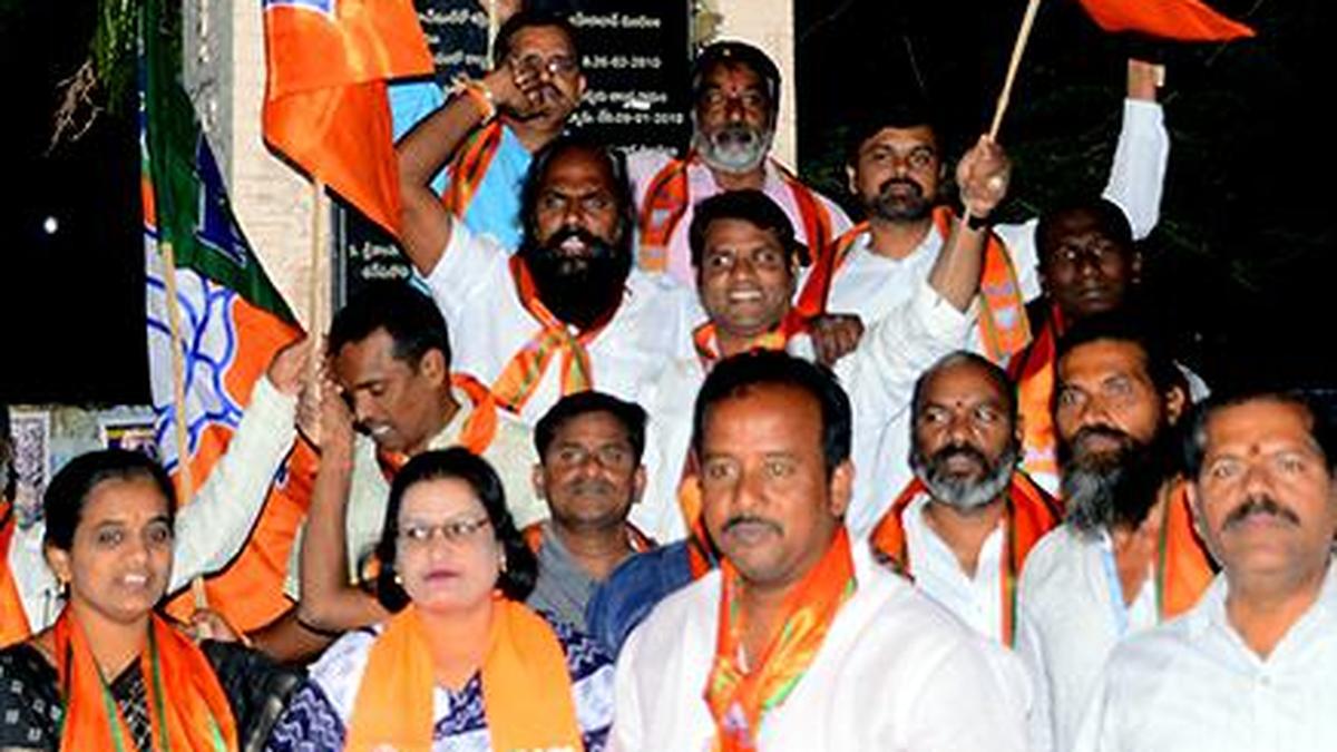 Backed by BJP, Anji Reddy ‘wins’ Karimnagar Graduates’ seat