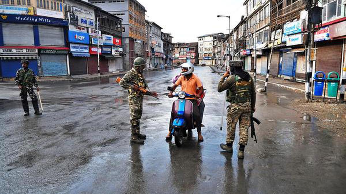 Sticky bombs: J&K Police asks people to check vehicles before turning them on