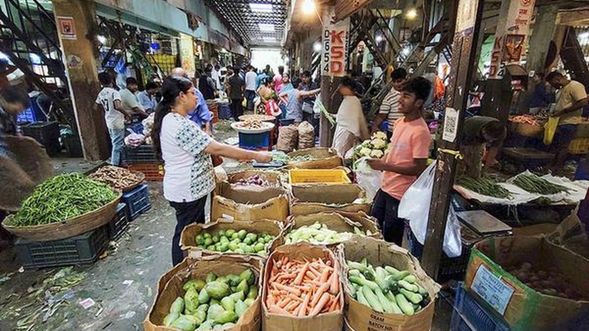 Consumer inflation moderates slightly to 5.5% in November