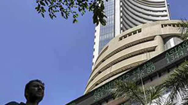 Sensex, Nifty down 1% amid weak global markets