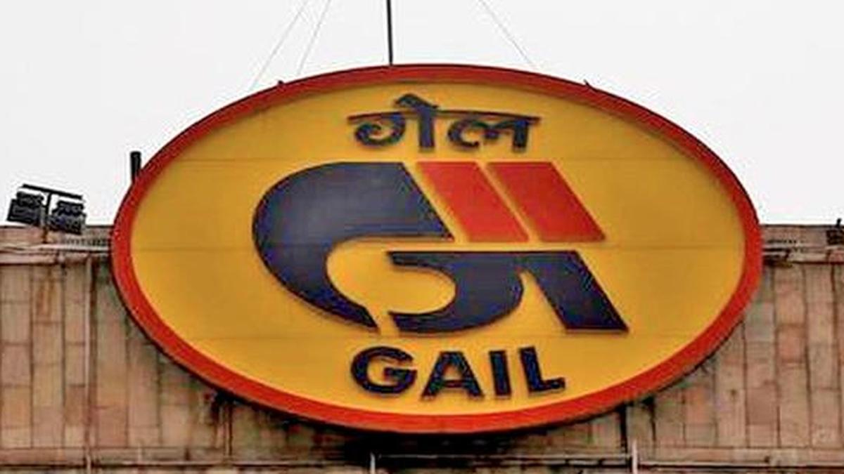 GAIL to invest ₹3,800 crore in building 700 MW solar power projects in U.P., Maharashtra