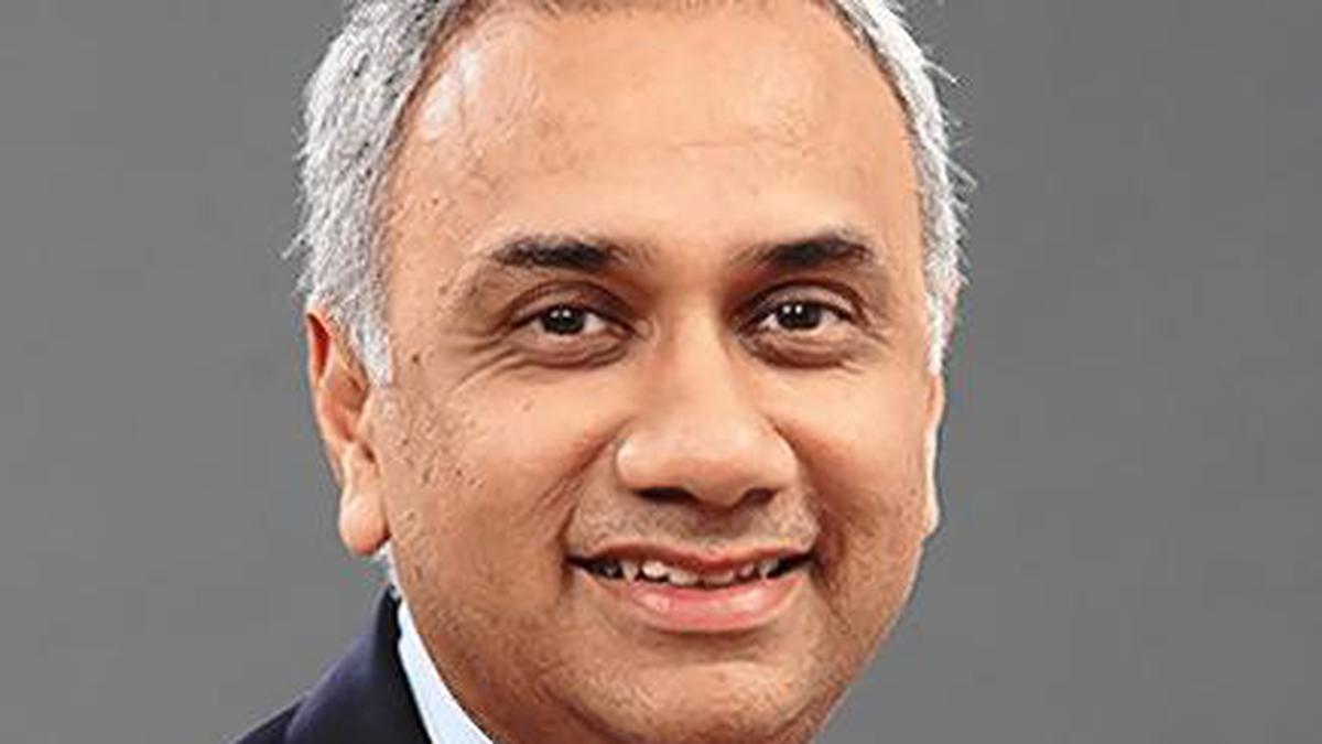 Infosys misses revenue estimate, profit and revenue both decline quarter-on-quarter