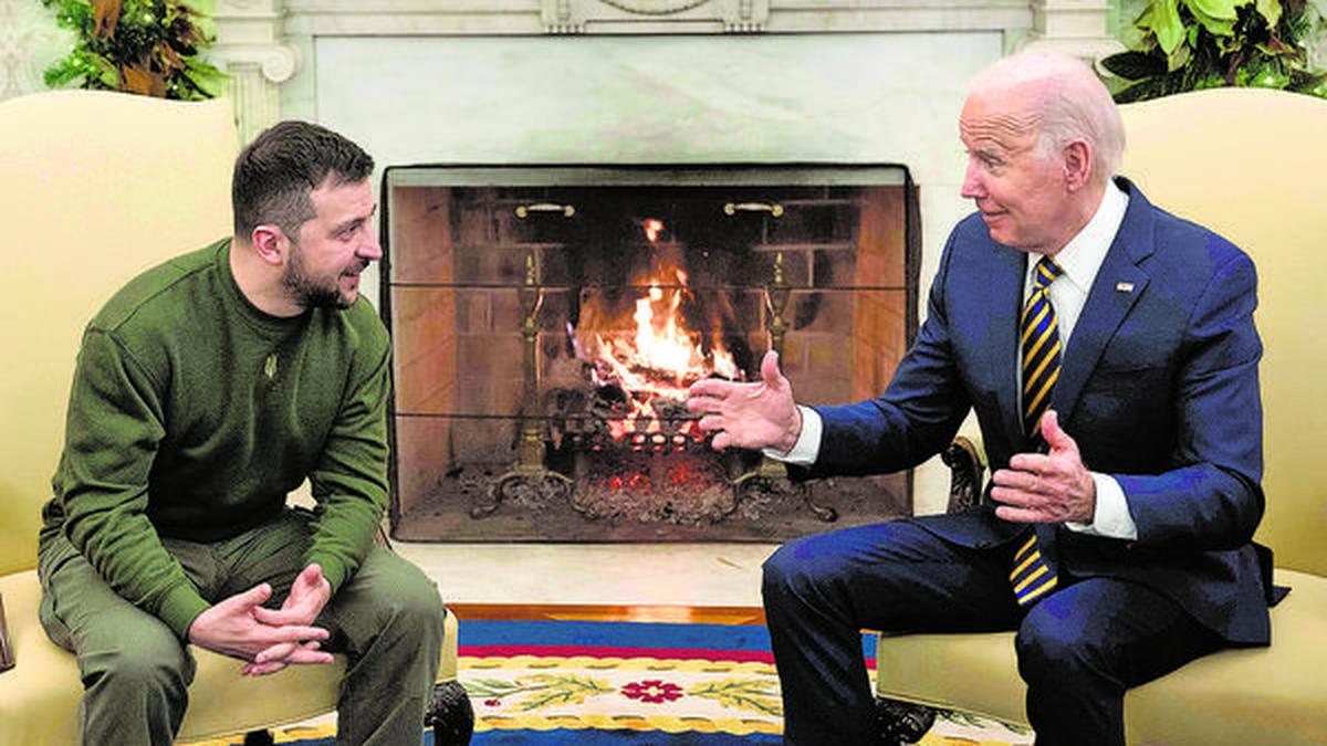 U.S. President Biden and Ukranian President Zelensky discuss mercenary revolt in Russia: statements