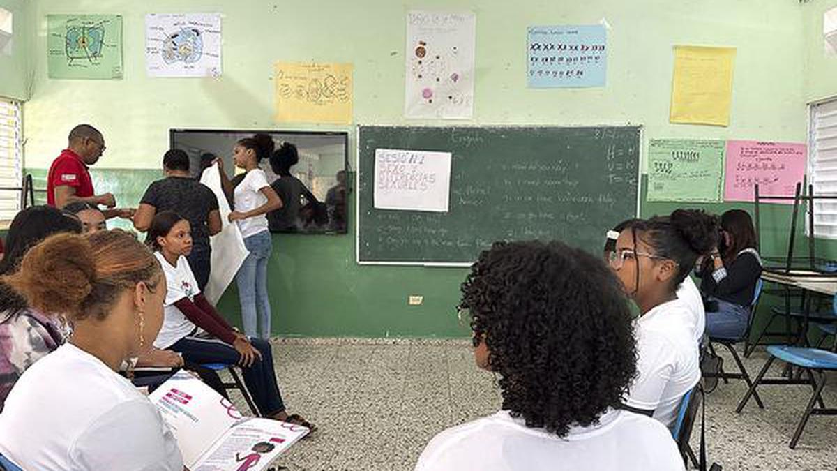 Dominican women fight teen pregnancy while facing total abortion bans