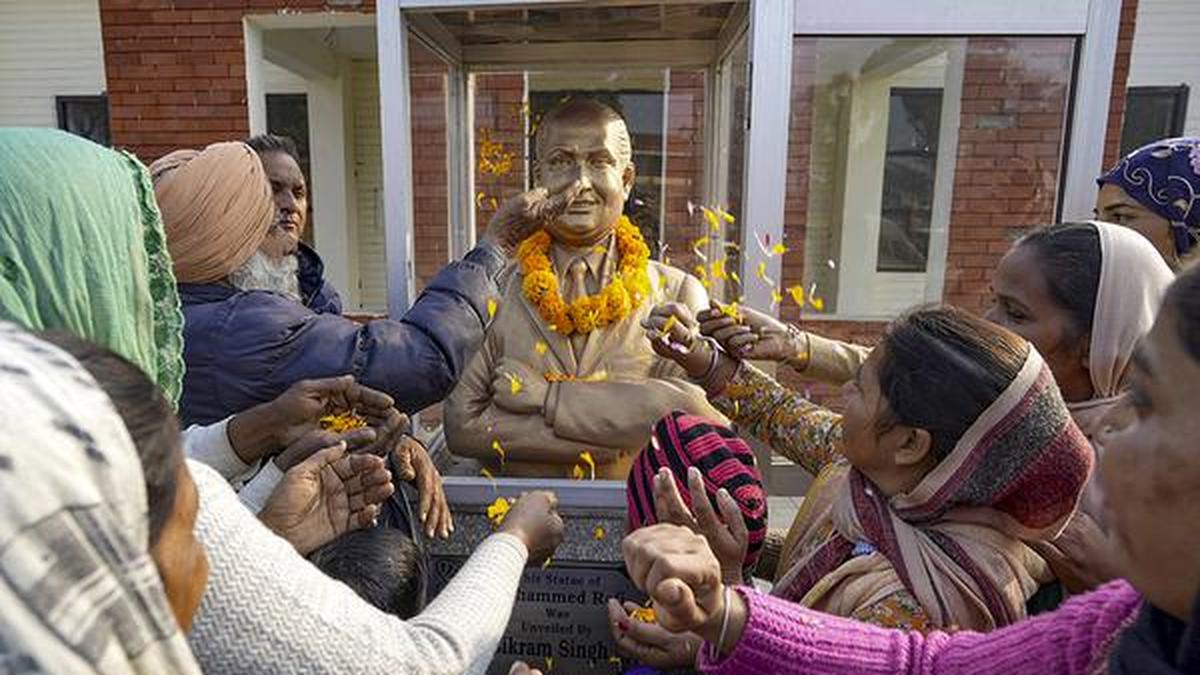 Mohammed Rafi fans throng singer’s village in Amritsar on his birth centenary