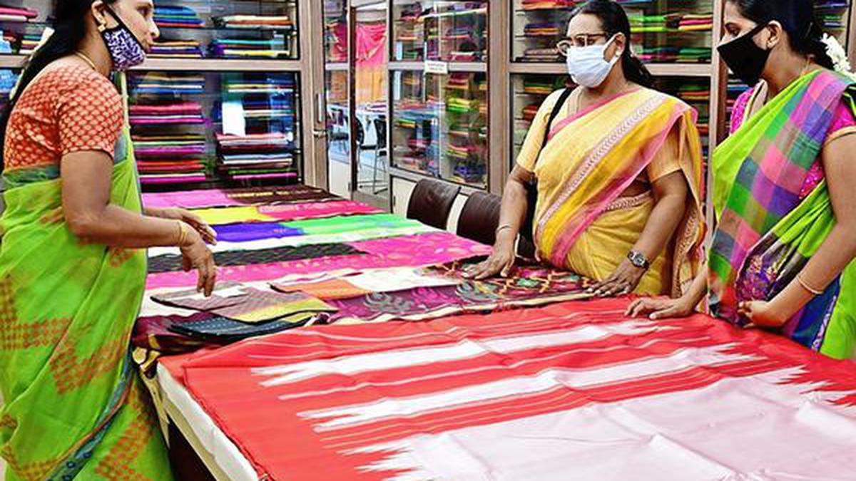 Crafting brand Co-optex and Poompuhar