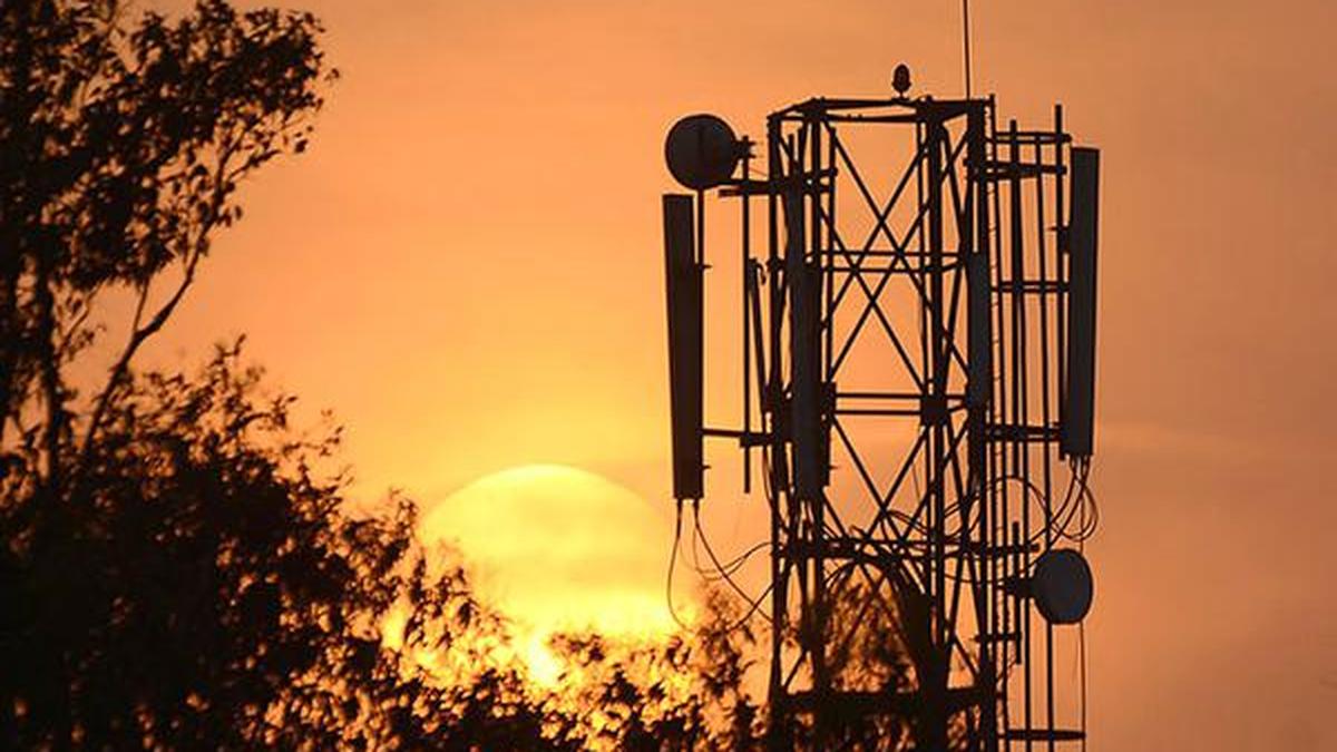 Jio leads in 12 telecom circles, Airtel dominates in nine