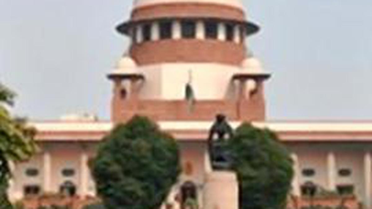 SC notice on Kerala GST law permitting levy of tax under repealed VAT regime