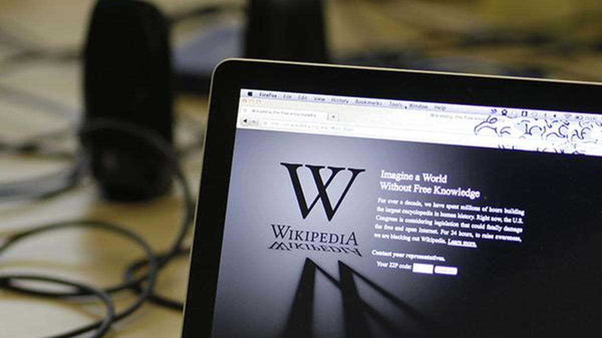 Information and Broadcasting Ministry mulls treating Wikipedia as publisher