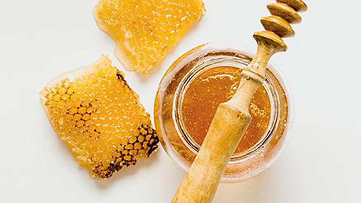 Honey adulteration business | CSE shares investigation details with food safety watchdog FSSAI