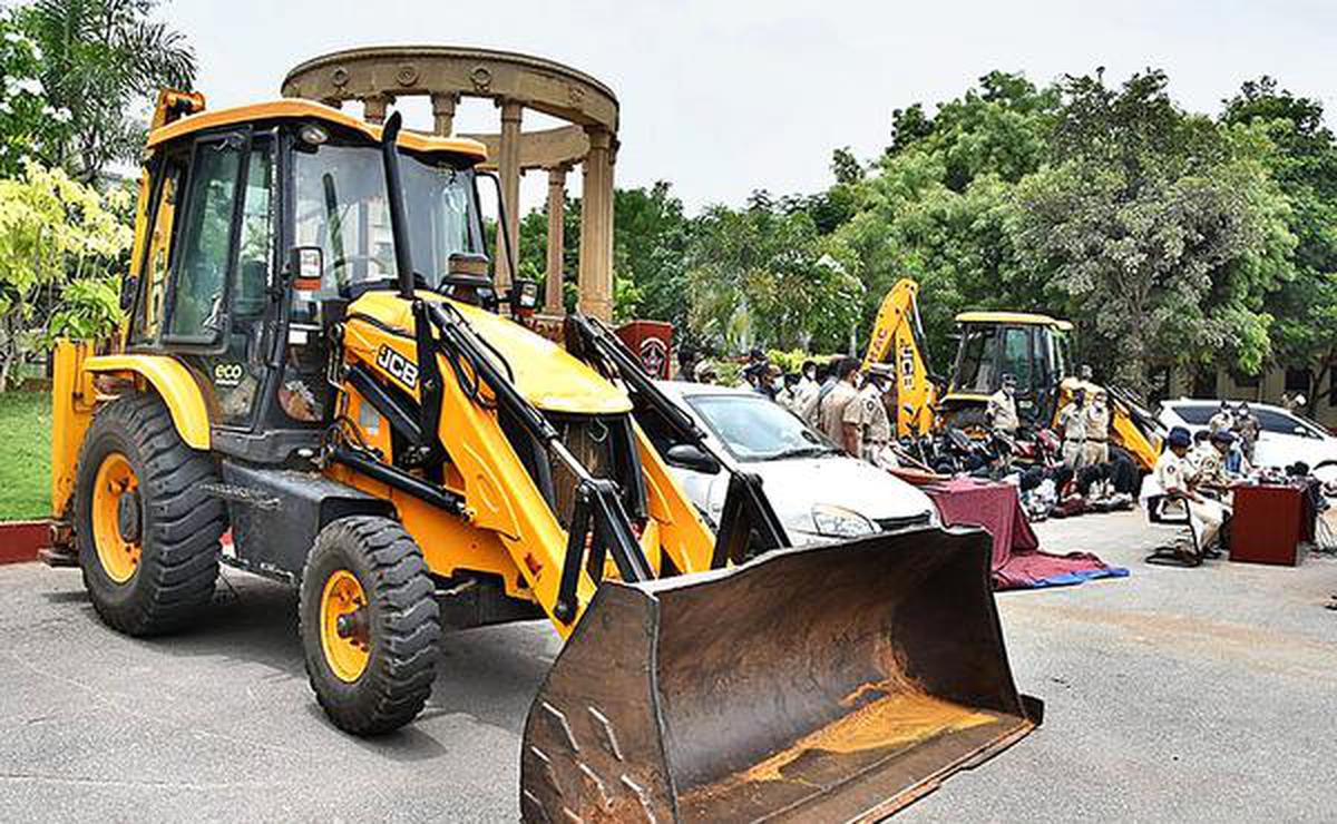Andhra Pradesh: JCB India Ltd. opens outlet in Nellore - The Hindu