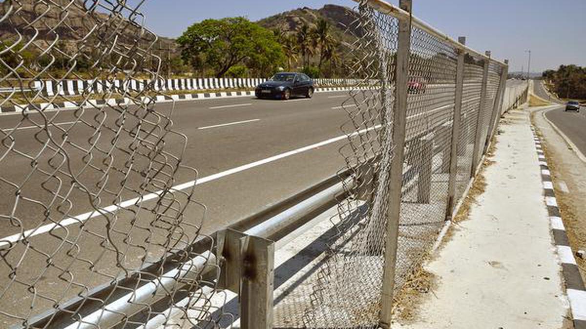 Safety concerns raised as residents along Bengaluru-Mysuru highway remove safety barriers to cross access-controlled road in Karnataka