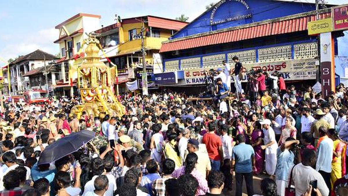 Entry of devotees to Krishna Mutt in Udupi restricted on November 28