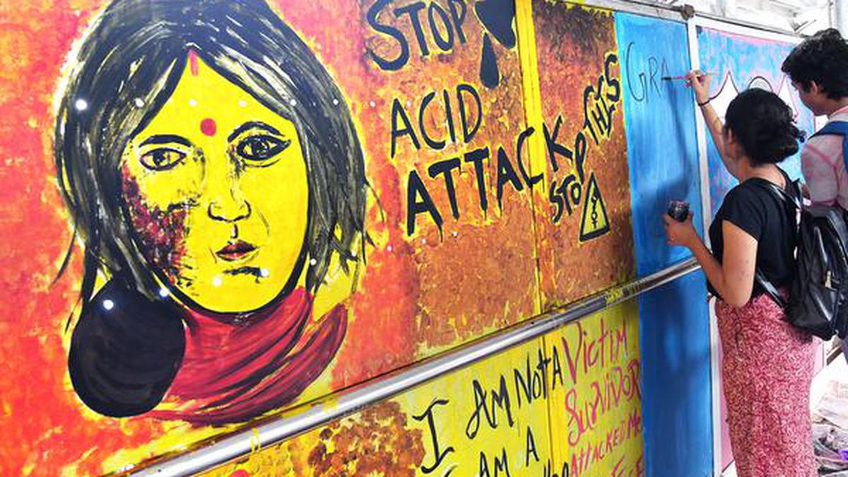 3 second PU students suffer burns in acid attack at Kadaba near Mangaluru