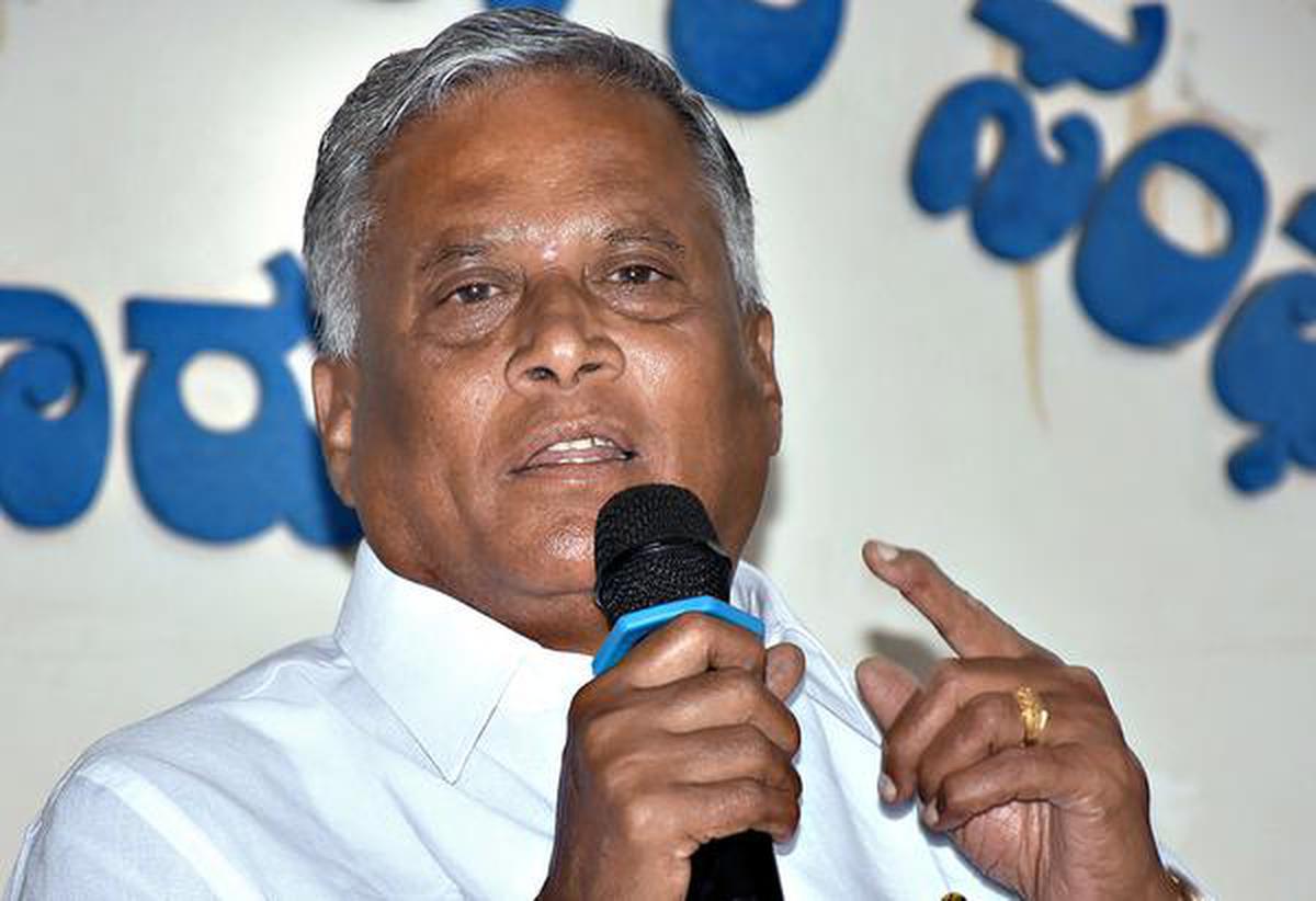 Karnataka Housing Minister V. Somanna 