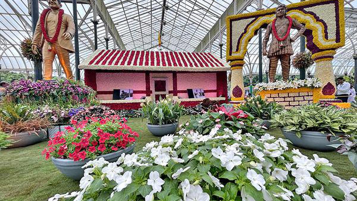 BMRCL to issue paper tickets for flower show from August 13