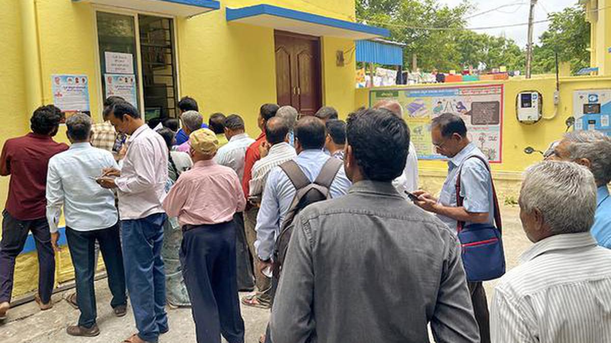 Gruha Jyothi registrations cross 1 crore in Karnataka