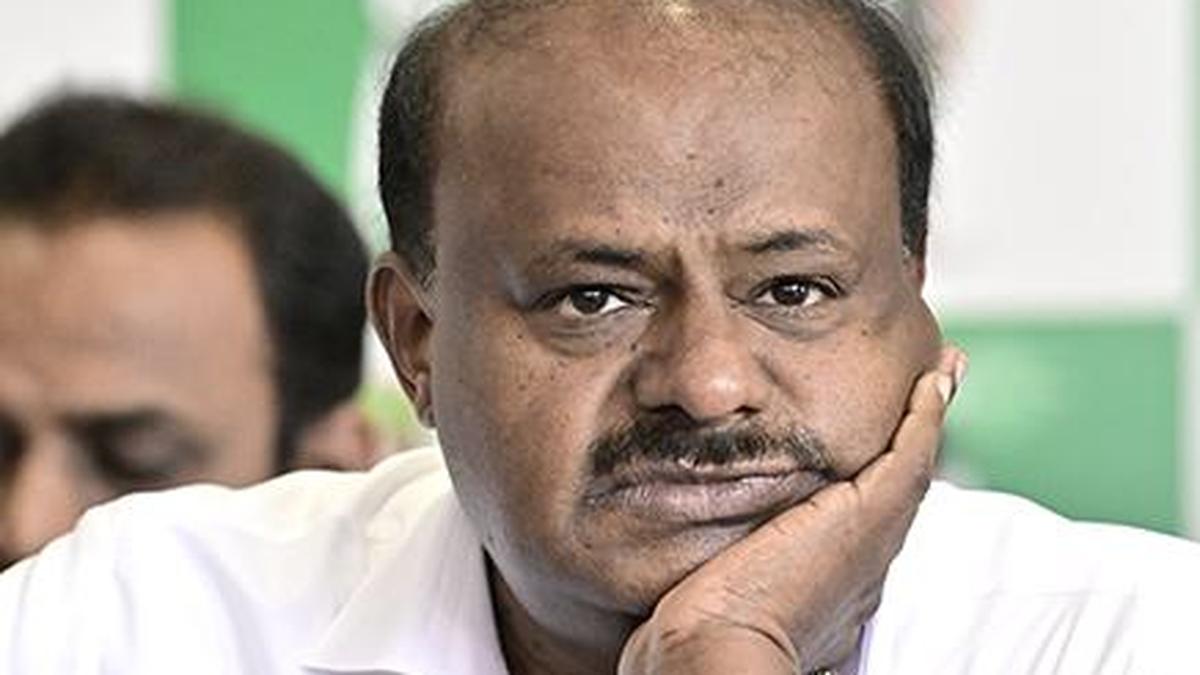 HDK launches fresh offensive against DKS, says a ‘big whale’ is behind Revanna’s arrest