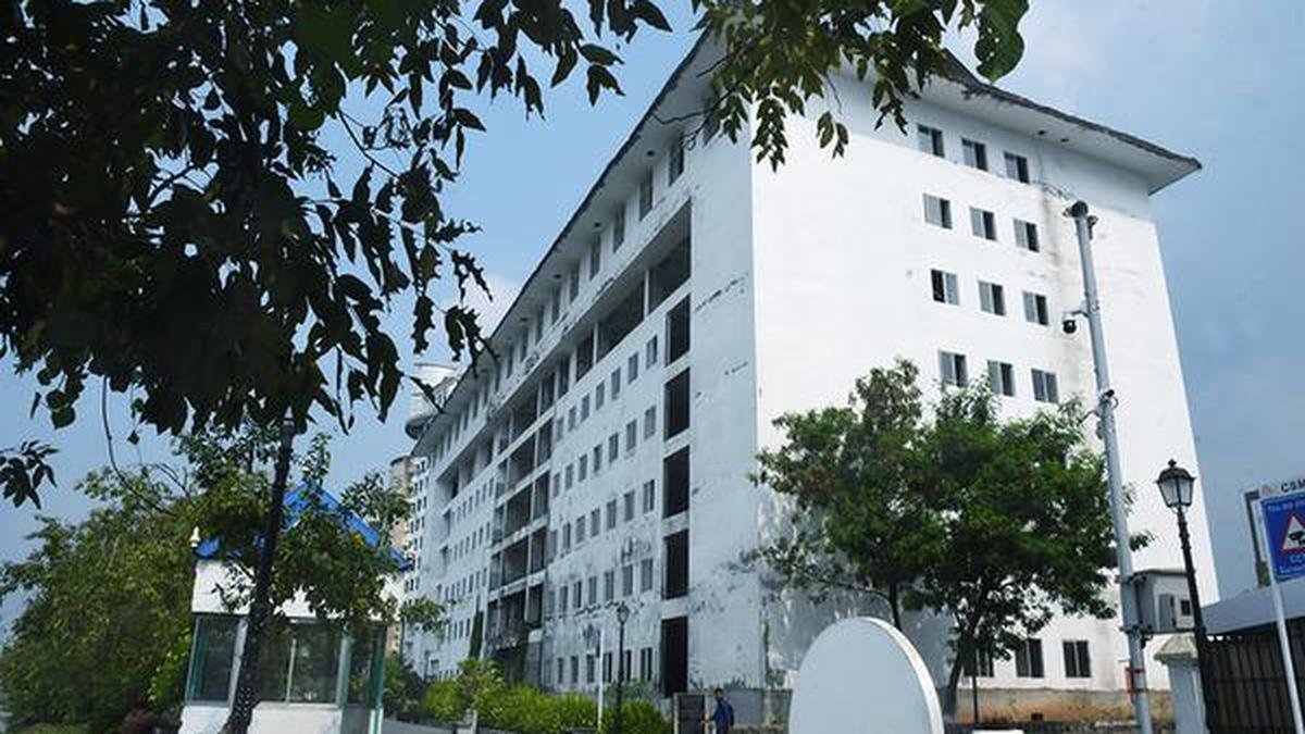 Kochi submits a wish list of projects to Finance Minister