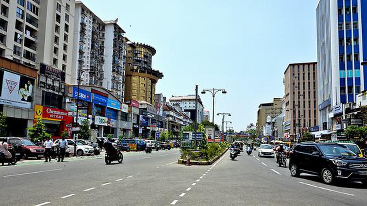 Light trams in Kochi metro’s M.G. Road-Menaka-Thevara loop line: KMRL to conduct feasibility study