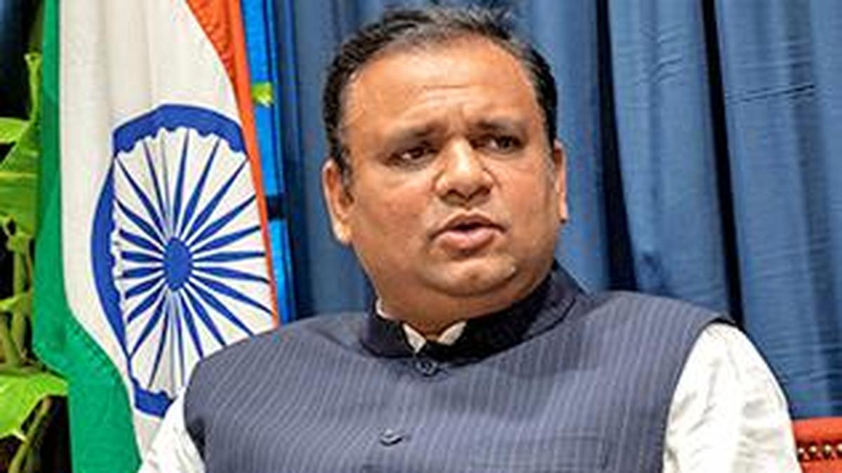 Supreme Court extends deadline for Maharashtra Speaker Rahul Narwekar to decide disqualification pleas against NCP breakaway MLAs to February 15