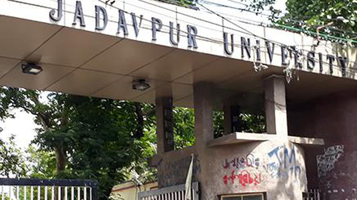 For the First Time in 40 Years, Jadavpur University Scraps Entrance Tests  in Arts Courses Amid Row - News18