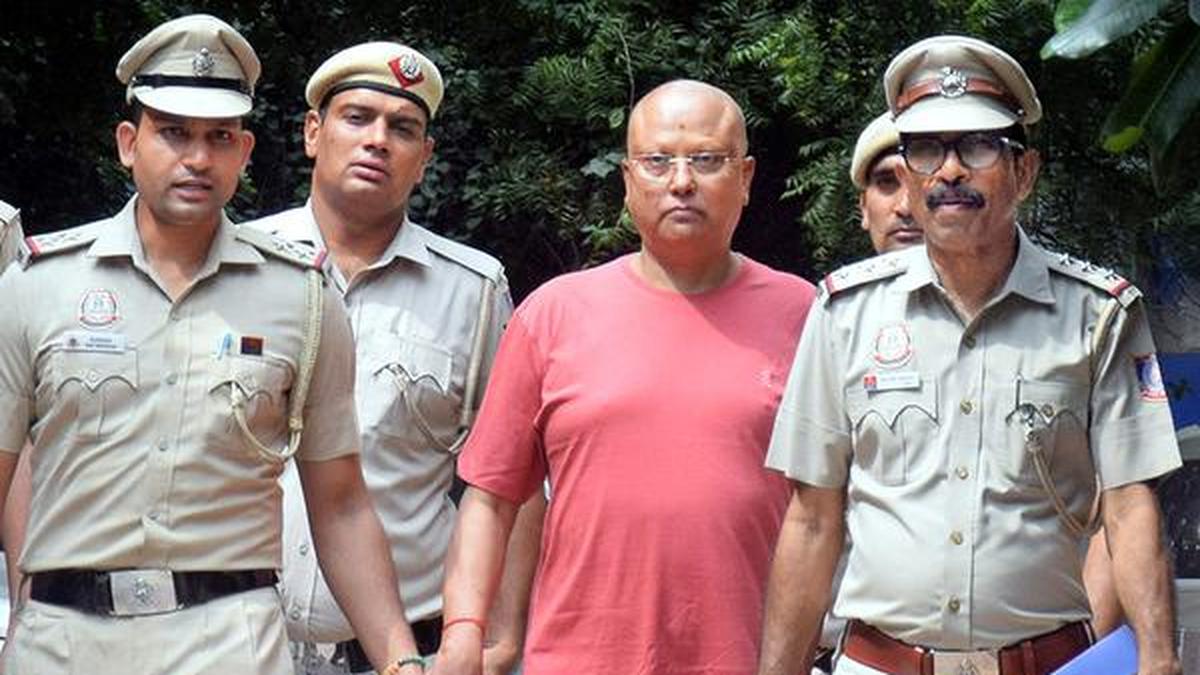 Chaitanyananda Saraswati confronted with female aides; pictures, messages with women found on his phone