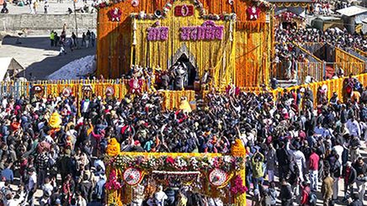 Day 1 of Kedarnath temple opening: Baroda man struggles to ferry deceased father’s body home